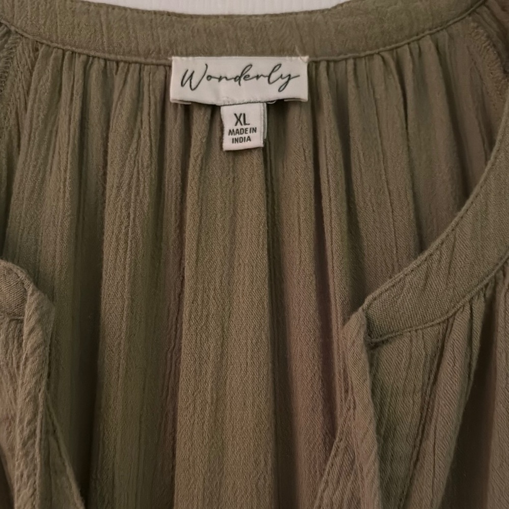 Wonderly Green Pleated Midi Sundress - Picture 2 of 5